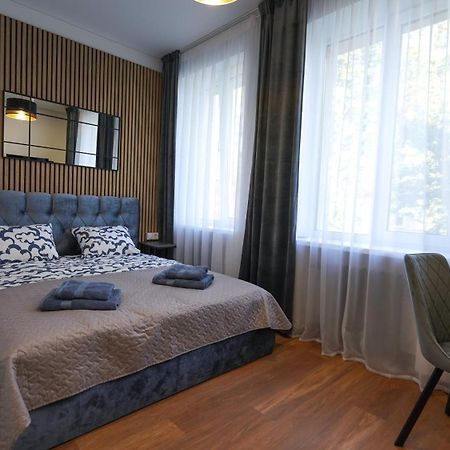 Amber Light Self-Check-In Apartments Kaunas Buitenkant foto