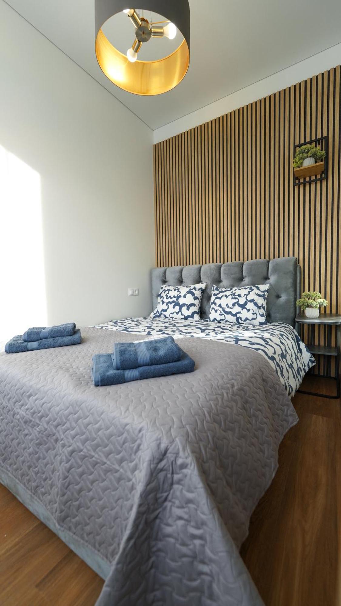 Amber Light Self-Check-In Apartments Kaunas Buitenkant foto