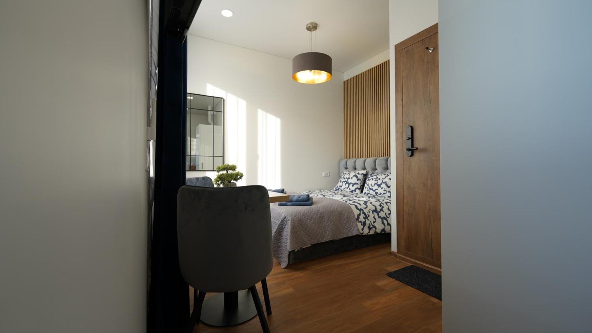 Amber Light Self-Check-In Apartments Kaunas Buitenkant foto