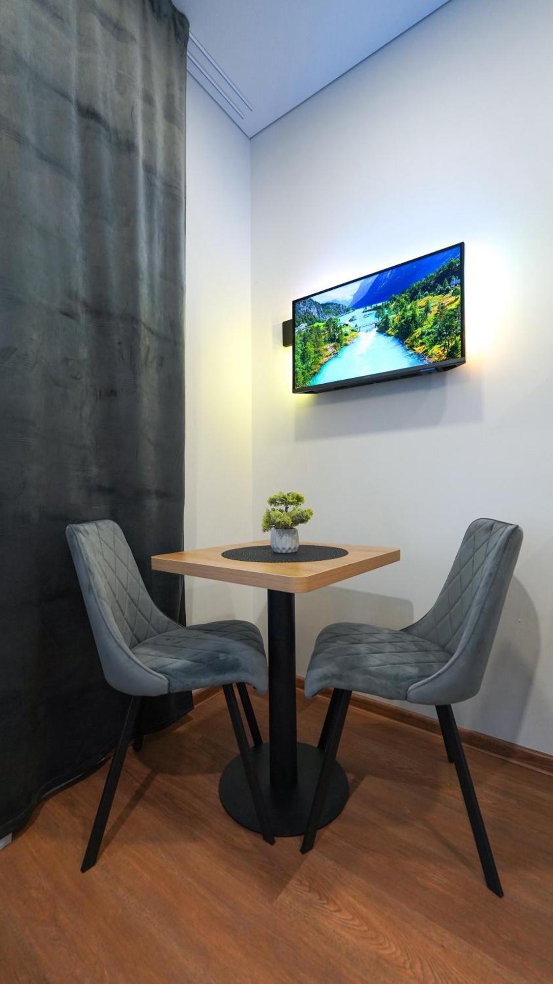 Amber Light Self-Check-In Apartments Kaunas Buitenkant foto