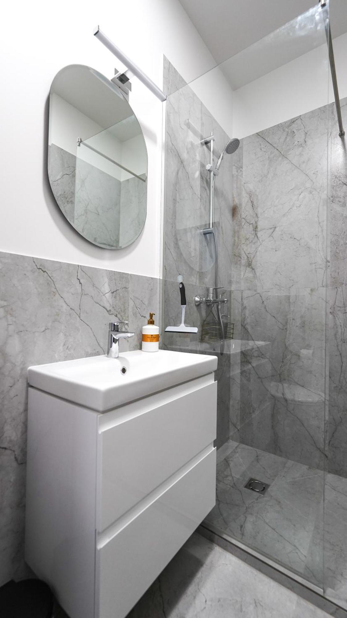 Amber Light Self-Check-In Apartments Kaunas Kamer foto