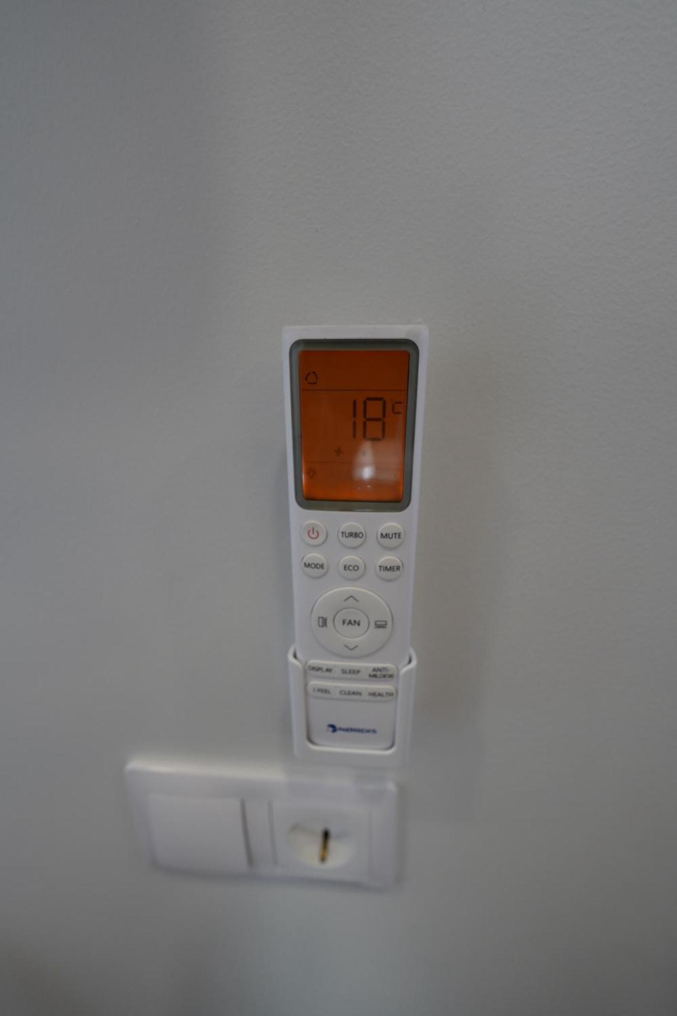 Amber Light Self-Check-In Apartments Kaunas Buitenkant foto